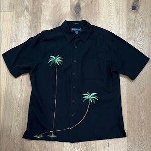 Men's Shortsleeve Button-Down Shirt